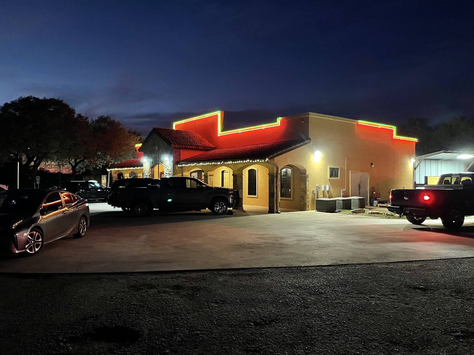 El Agave restaurant exterior at night
